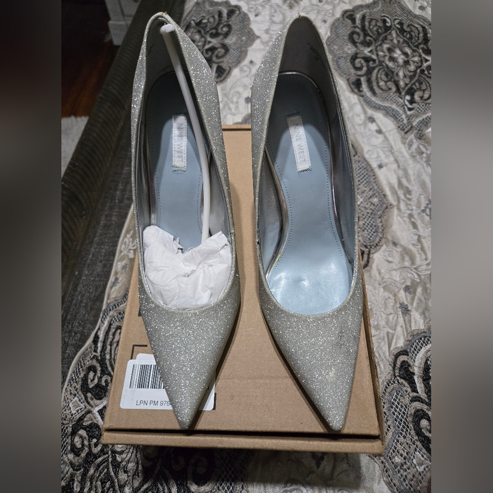 Nine West Silver Glitter Pointed Toe Heels